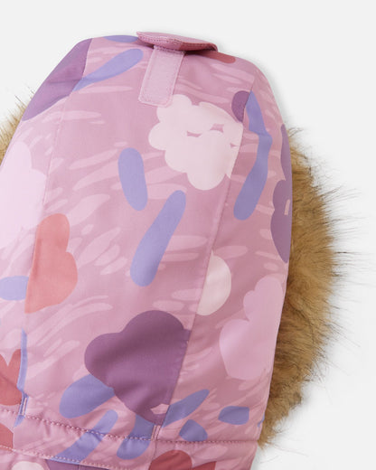 Top view of the Reima Muurame jacket hood showing a practical velcro adjustment strap at the crown, allowing parents to customize the hood depth for a secure fit over a winter hat.