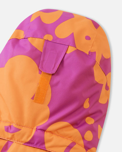 Close-up of the back of the hood on the Reima Posio girls' ski jacket, featuring the Velcro adjustment tab designed to customize the fit, depth, and peripheral vision of the hood