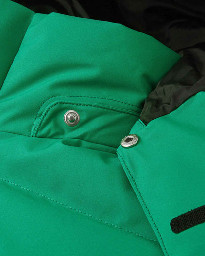 Close-up of the collar area on the Reima Ranua kids' down ski jacket in green, detailing the secure snap buttons used to attach the safe, easily removable winter hood.