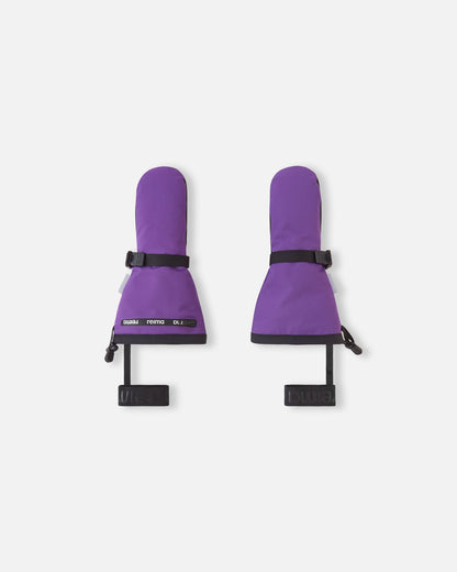 Flat lay view of the backs of the plum purple Reima Snoukka kids' ski mittens. The image highlights the extra-long snow-blocking cuffs, adjustable wrist straps for a secure fit, a water-resistant zippered ski pass pocket on the left mitten, and attached elastic safety wrist leashes to prevent them from dropping off the chairlift.