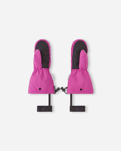 Palm view of the fuchsia Reima Vanukko kids' winter ski mittens, showcasing the durable black grip material on the palms and thumbs designed for holding ski poles securely.
